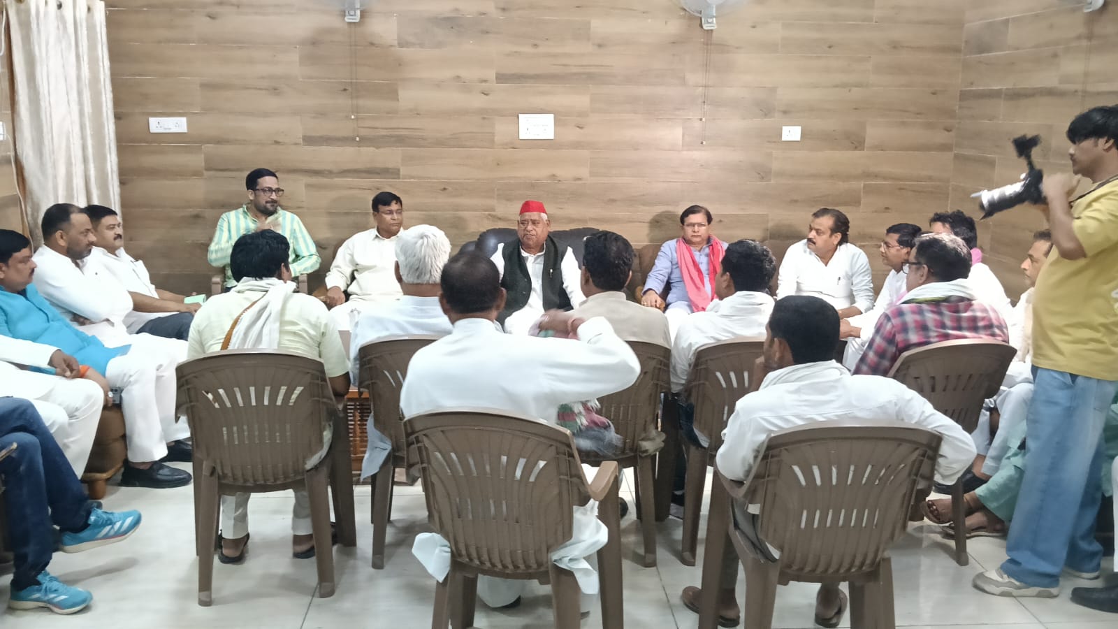 महंगाई, बिजली संकट और पेपर लीक के मुद्दे पर 26 मई को सपा का प्रदर्शन, सांसद अवधेश प्रसाद ने सरकार पर साधा निशाना
