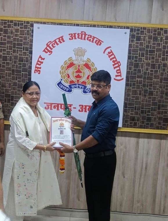 पुलिस विभाग से सेवानिवृत्त हुए अधिकारी-कर्मचारियों का सम्मान, पुलिस अधीक्षक ग्रामीण ने दी शुभकामनाएं