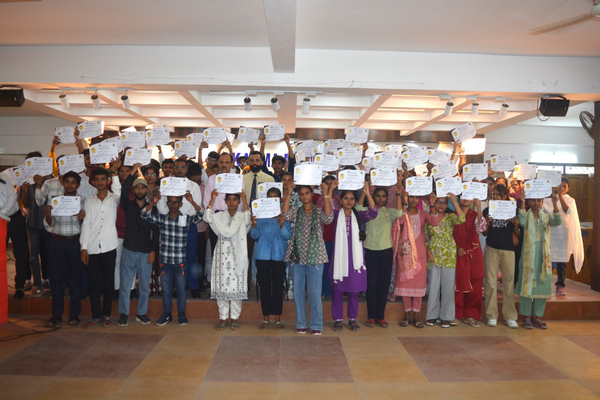 कर्माज्योति टैलेंट हंट का सफलतापूर्वक आयोजन, मेधावी विद्यार्थियों को शत प्रतिशत तक छात्रवृत्ति का मिला अवसर